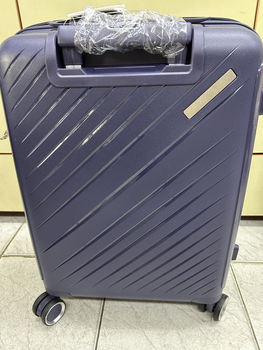 Нов куфар за Ръчен багаж-55*40*20см от магазин