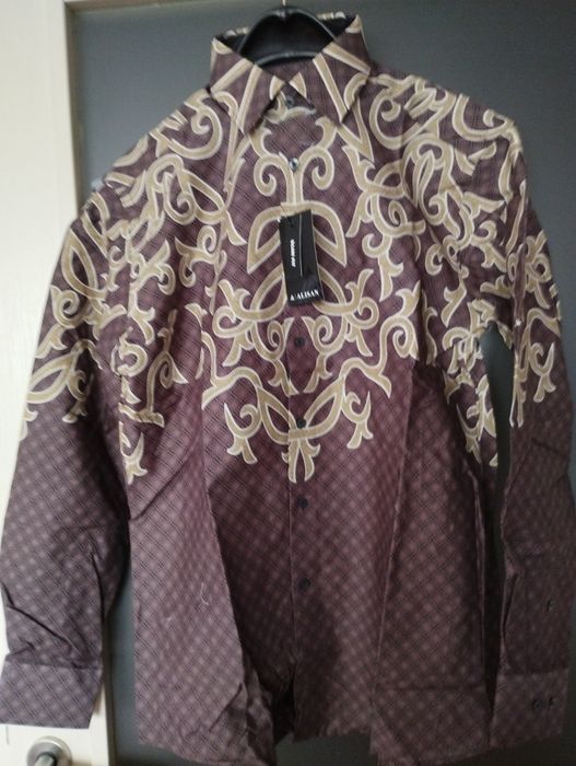 Риза от оригинален Батик Индонезия