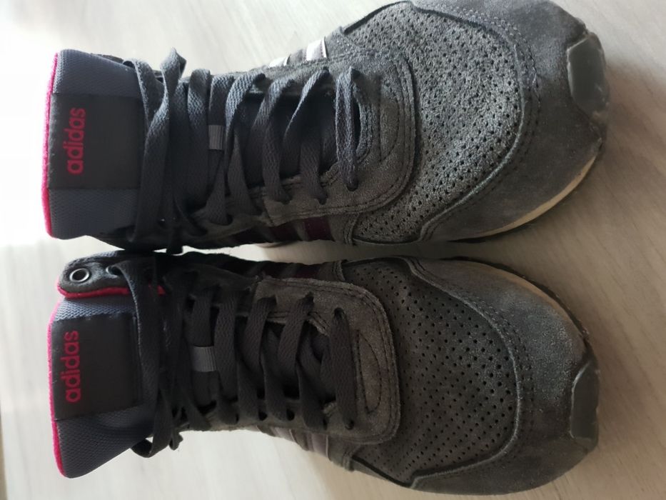 Кецове на Adidas