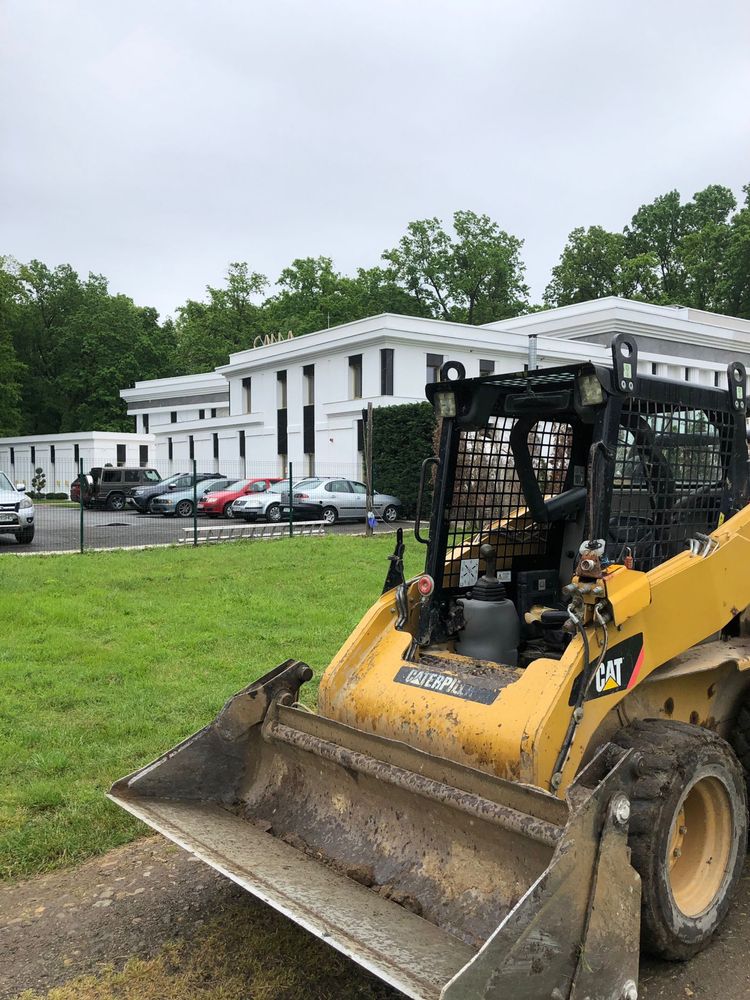 Caterpillar 242b2 miniincarcator bobcat  2010