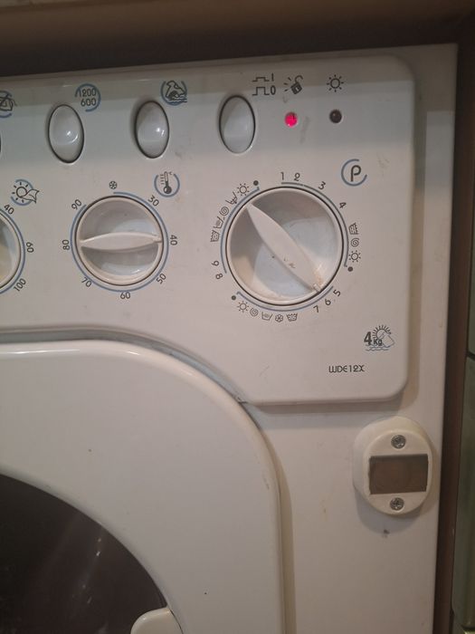 Пералня със сушилня  за вграждане