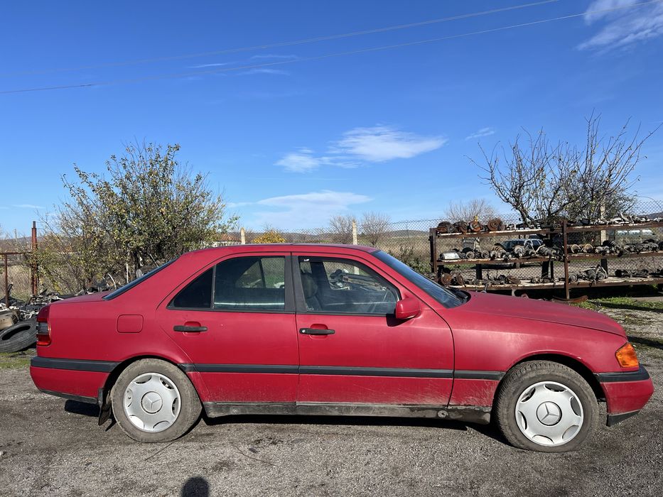 Mercedes C-class W202 (2.5d) на части