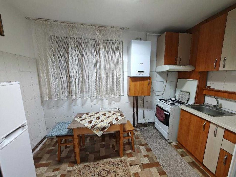 Inchiriem Garsoniera Mobilata, 24 Mp, Semidecomandata, Tractorul