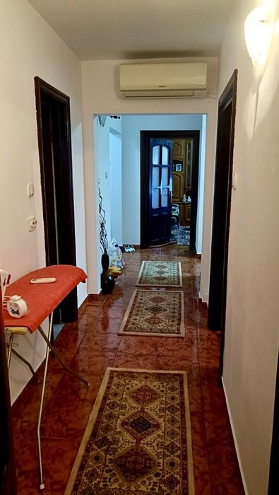 Propietar vand apartament 3 camere
