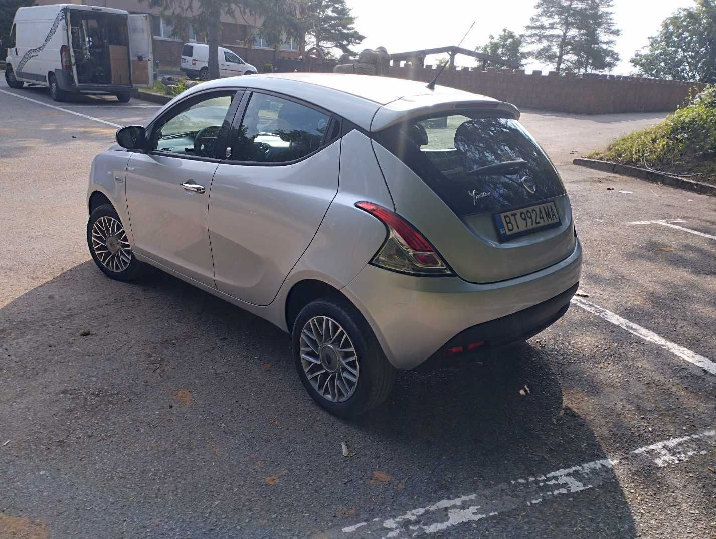 Продава Lancia Ypsilon 0.9 CNG Evro5B