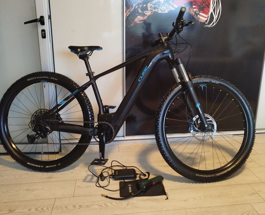 Bicicleta electrica Cube