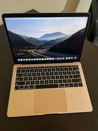 Vând MacBook Air