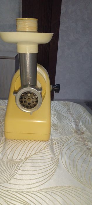 Элекро мясорубка