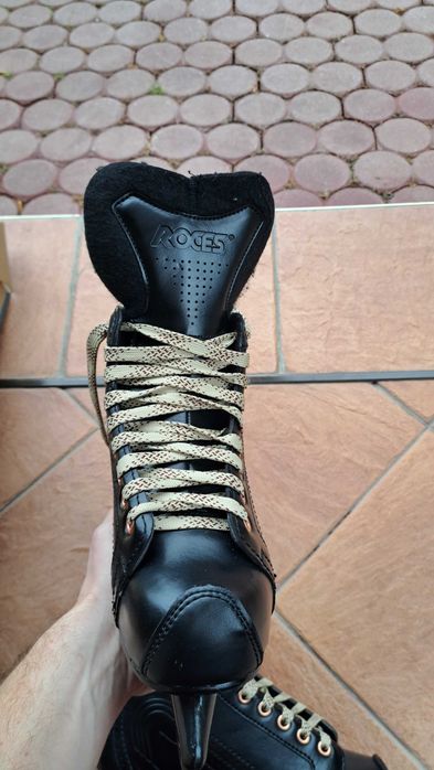 Patine Roces Slapshot Black -- piele -- ca noi!