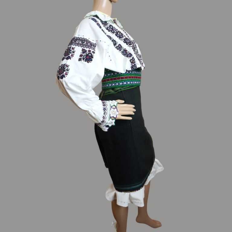 Costum popular vechi din Banat , costum traditional M-L