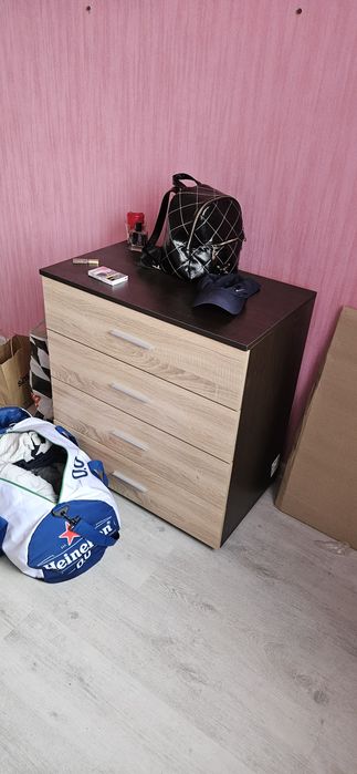 Чосто нова спалня комплект от 7 части