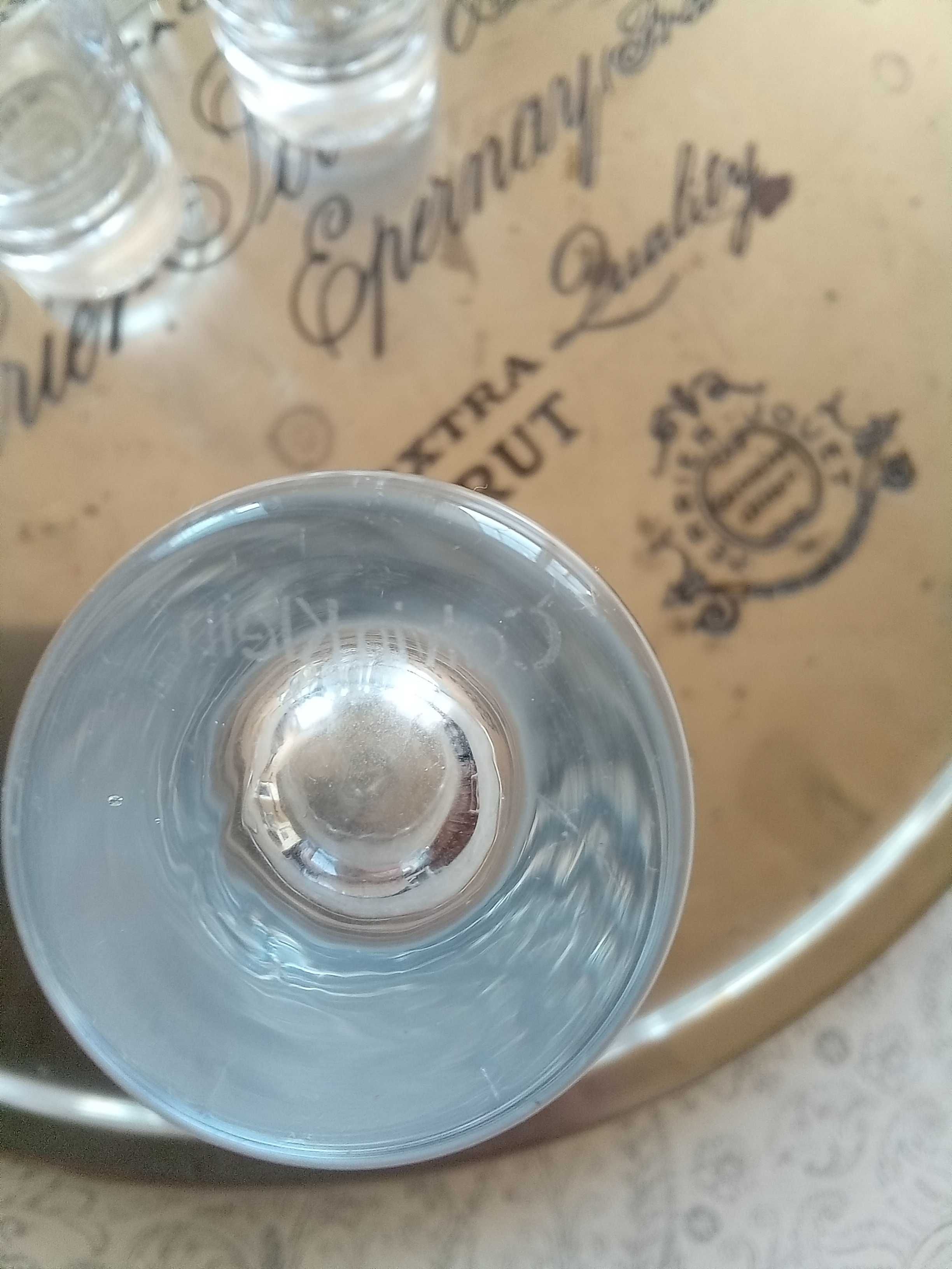 Прозрачни чаши за алкохол от Calvin Klein