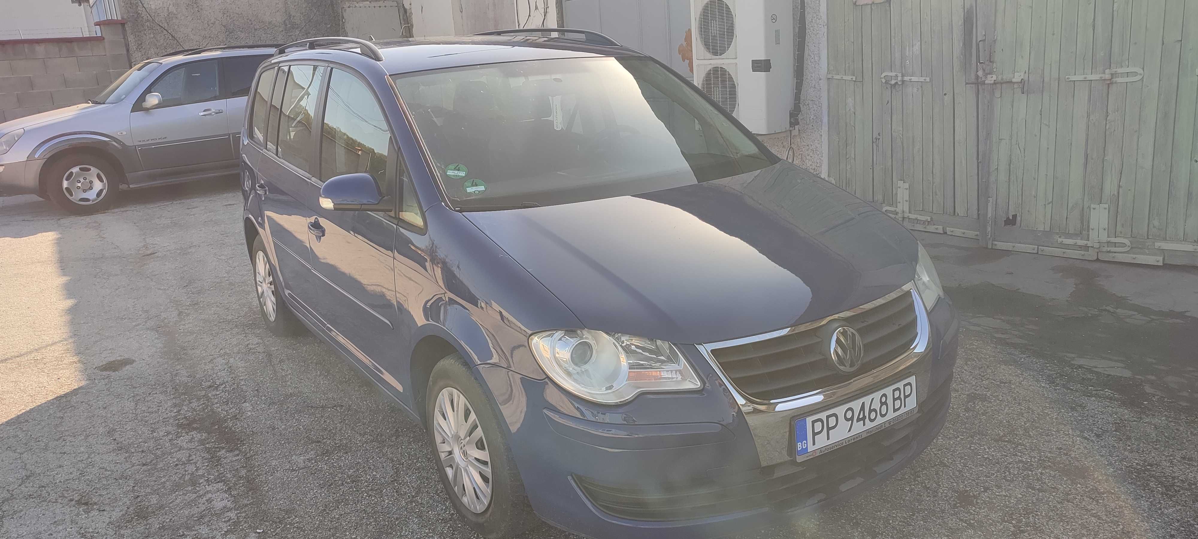Предлагам VW TOURAN