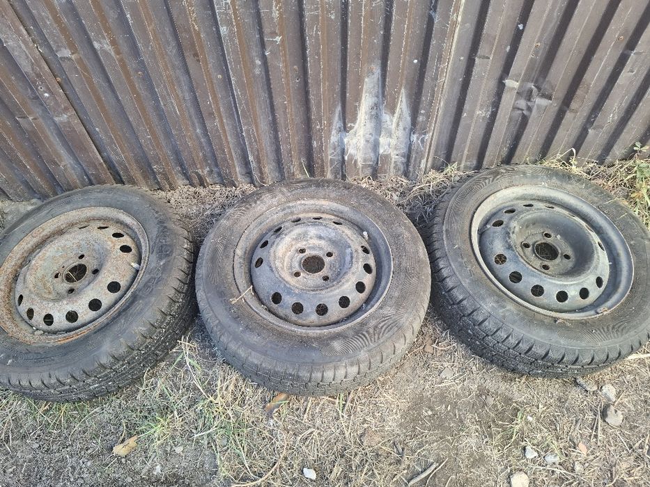 Шины зимние с дисками комплект 4 шт