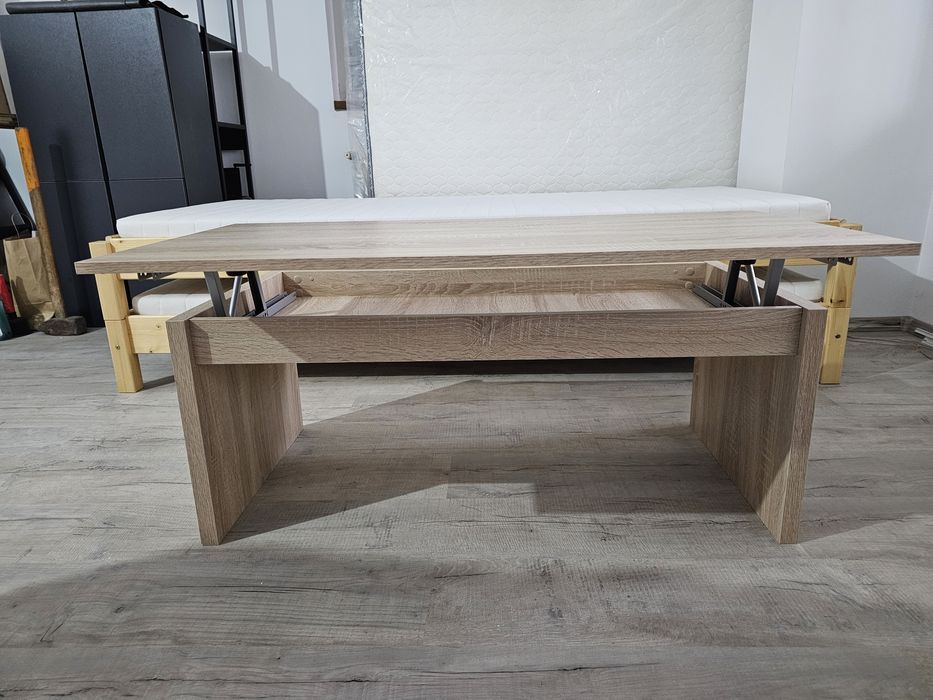 Vând măsuță de culoare Sonoma