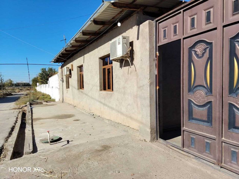 uchatka sotiladi 550 million kelishiladi