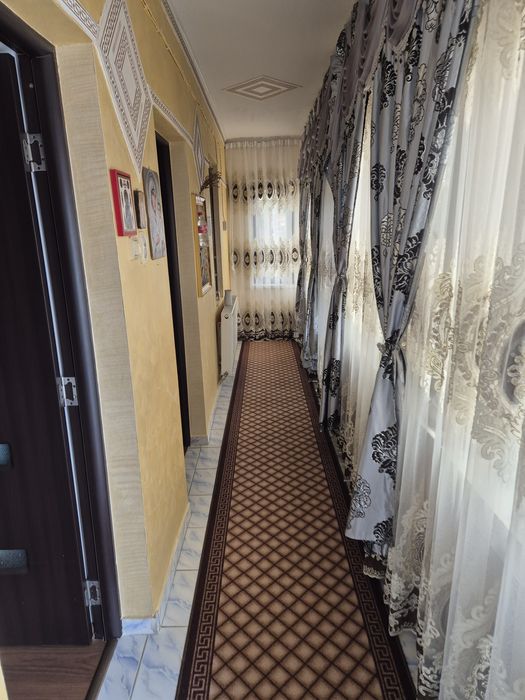 Vând casa în craiova