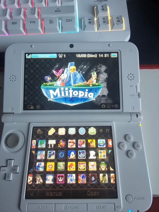 Nintendo 3ds xl modat fara zgarieturi
