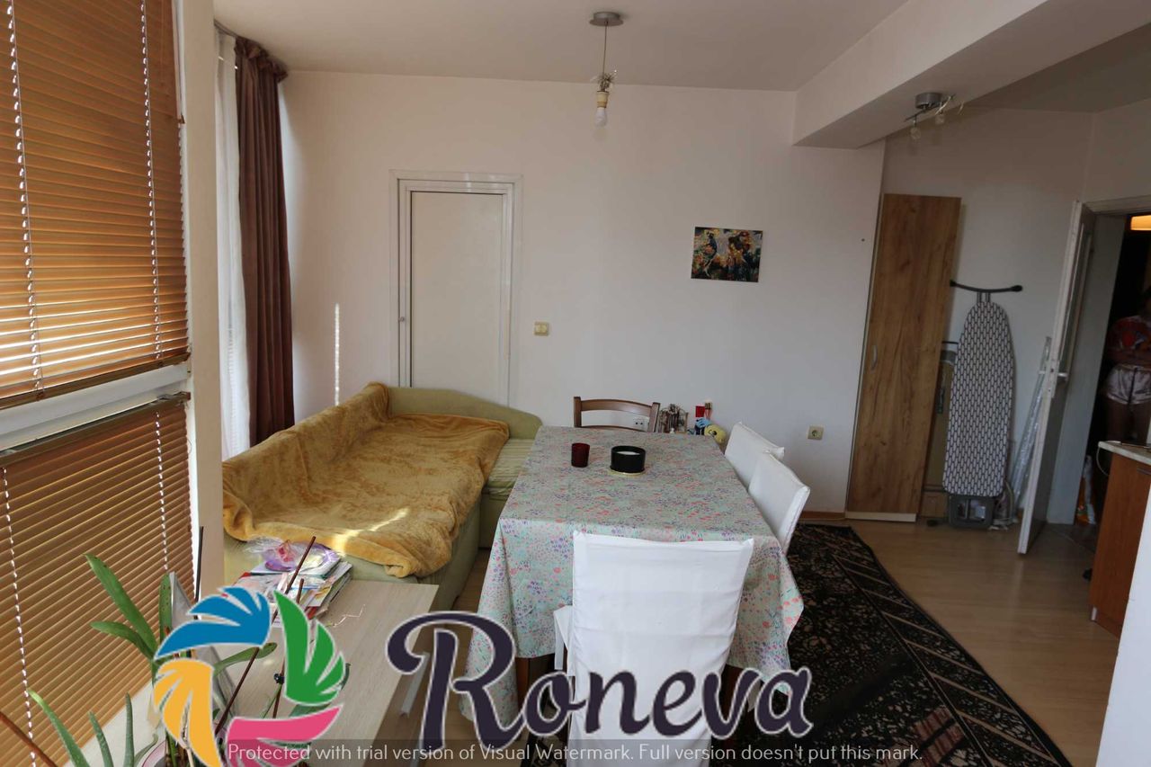 Продава се Двустаен апартамент в Варна, Възраждане 1 - 63 кв.м за 1540 €/кв.м - Снимка #1