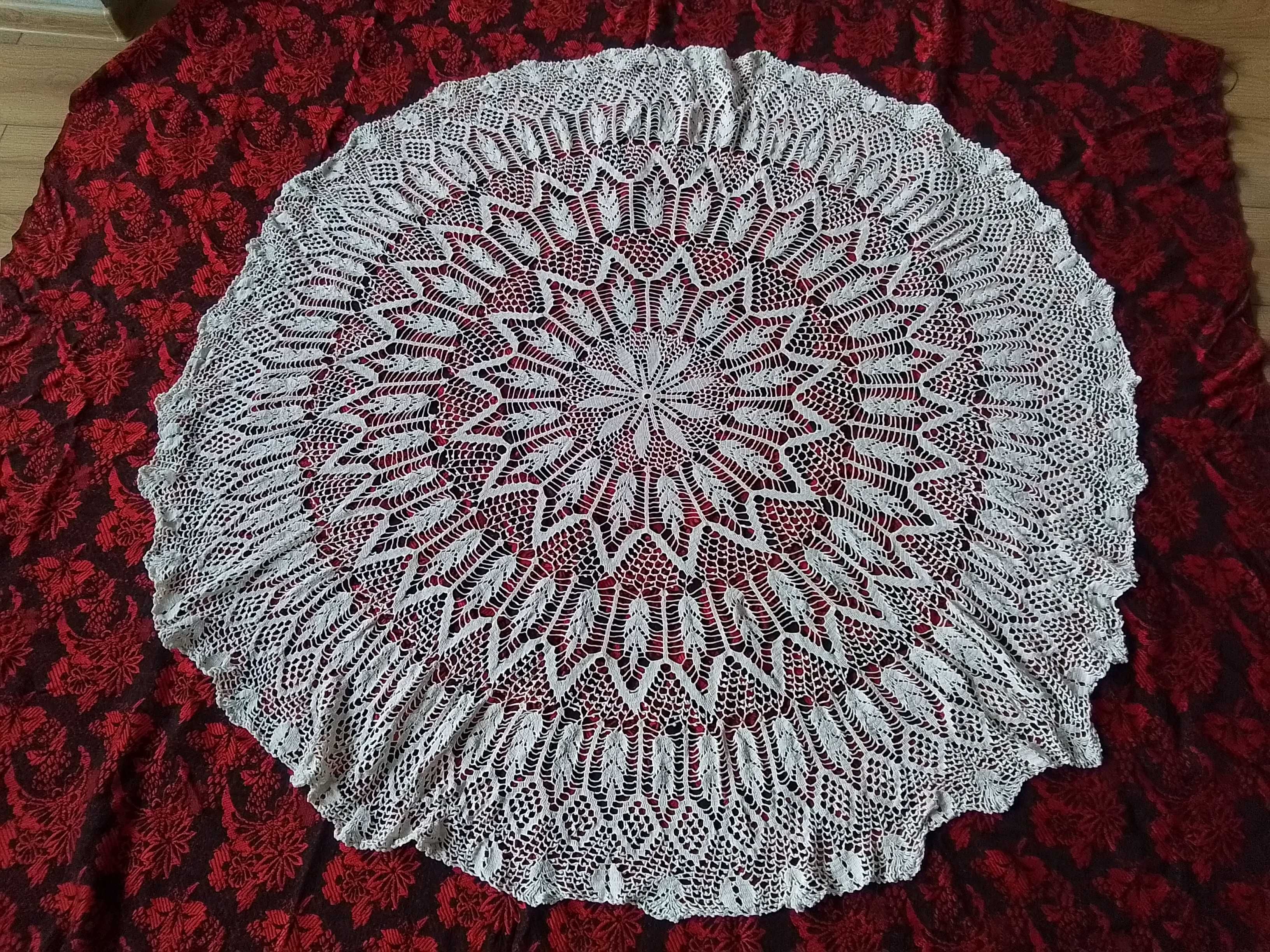 Плетена покривка на една кука