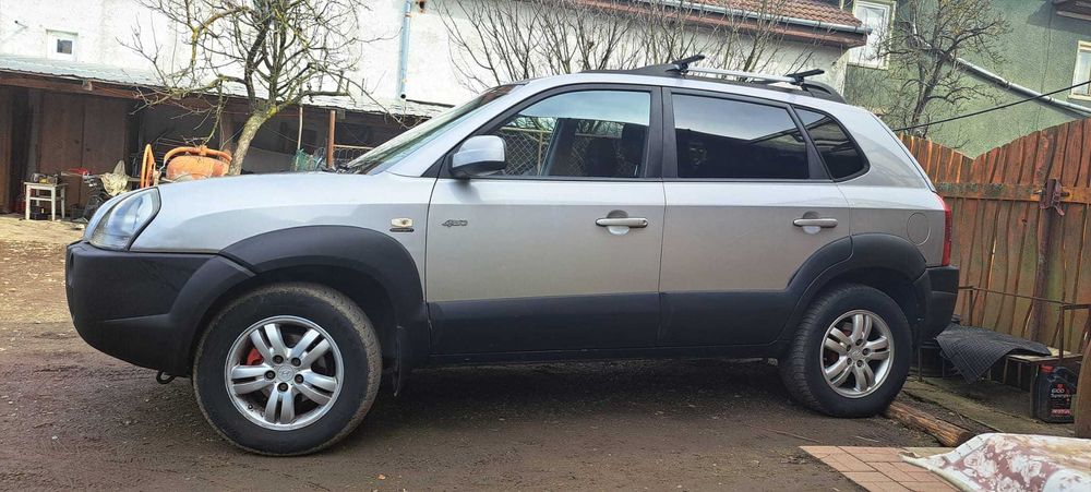Hyundai Tucson 2.0 CRDi   Automat 4x4