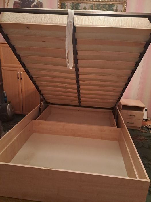 Продам кровать 200/145