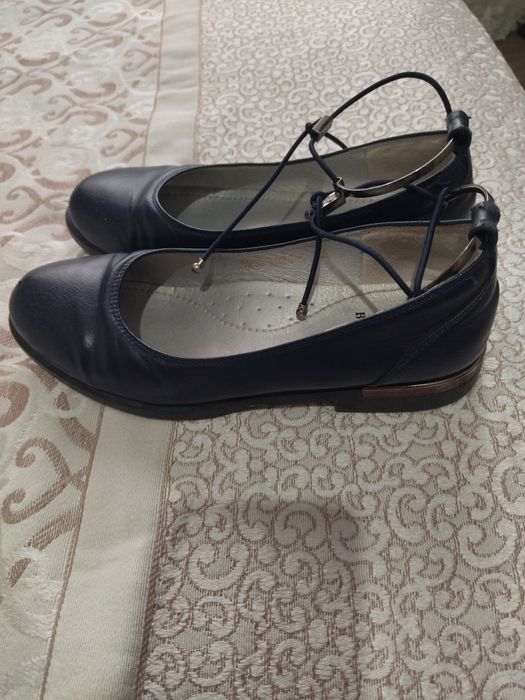 Туфли школьные .
