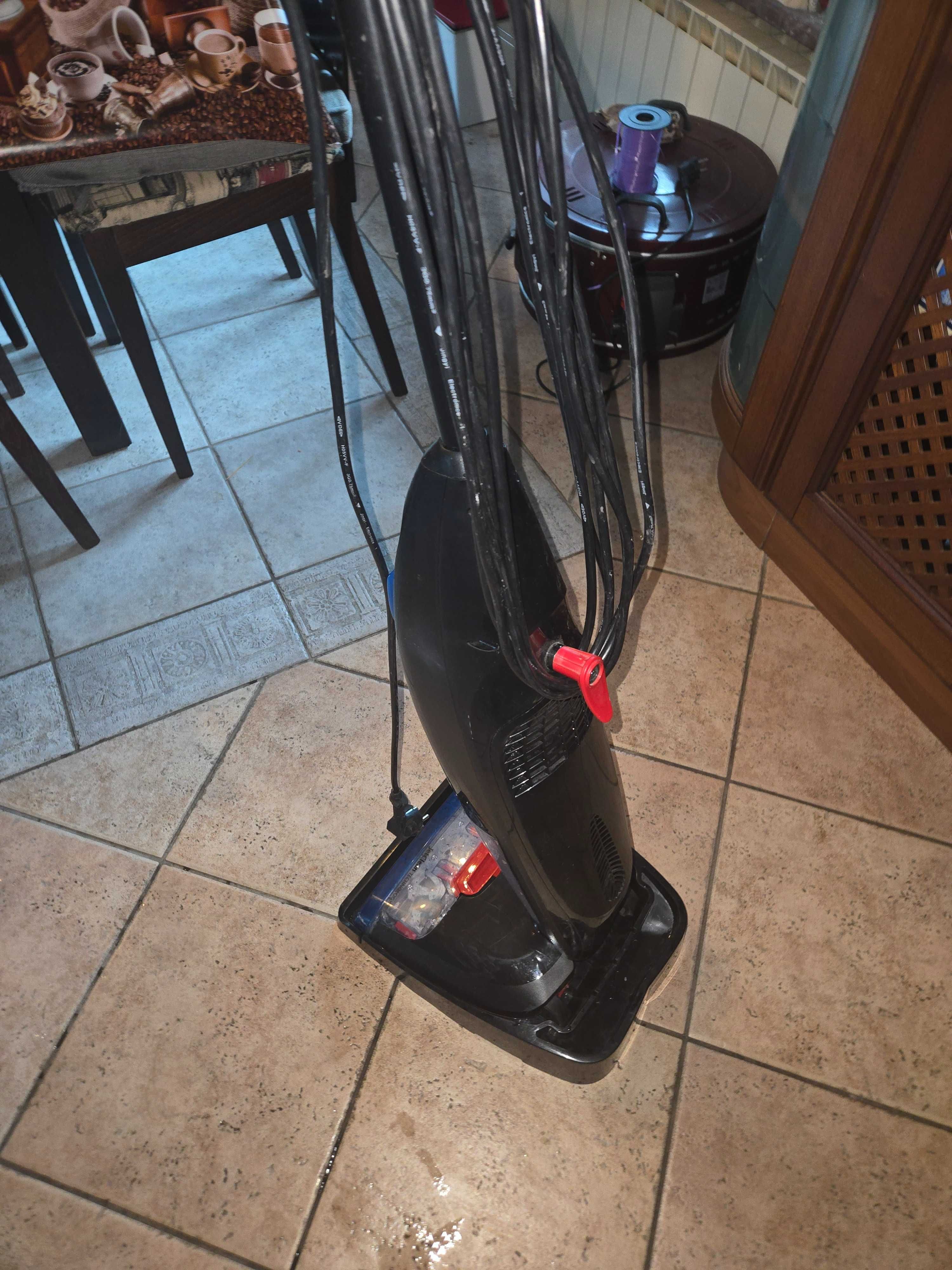 2 броя Прахосмукачки Vileda jet Clean Technology