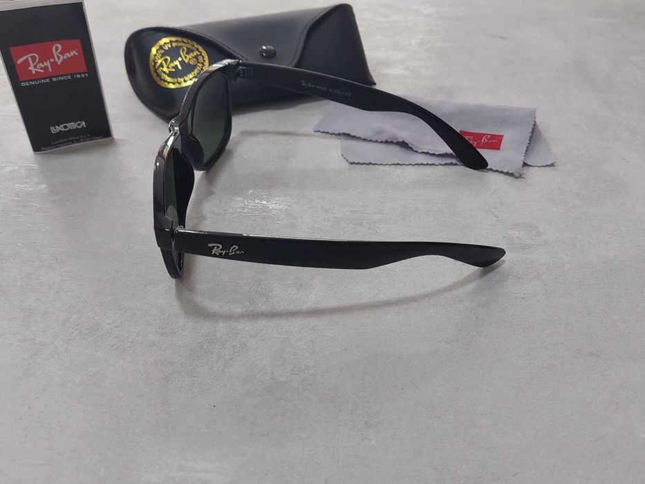 Слънчеви очила RAY-BAN 2132