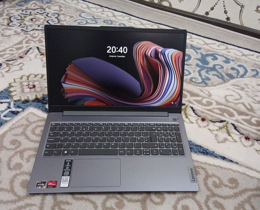 Noutbuk Lenovo, Ryzen 7, Ram 8 gb, 512 gb SSD