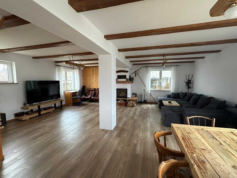 Casa 5 camere - 3 bai - teren 627 mp - Tocile - Sadu