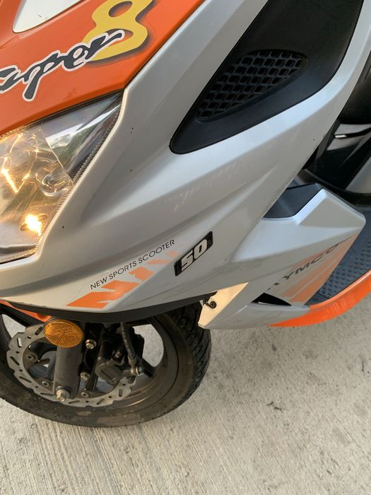 Vând scuter kymco