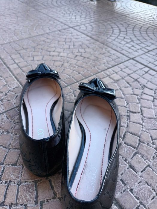 Vand pantofi piele naturala lacuita, marimea 40