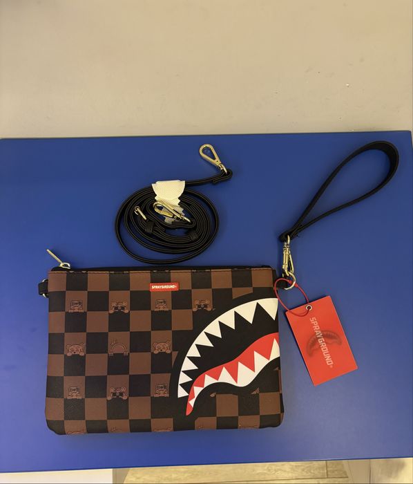 Лимитарана чантичка на sprayground