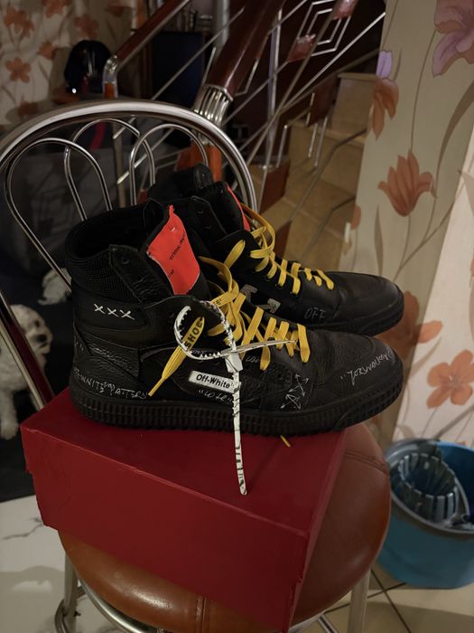 Off White Court 3.0