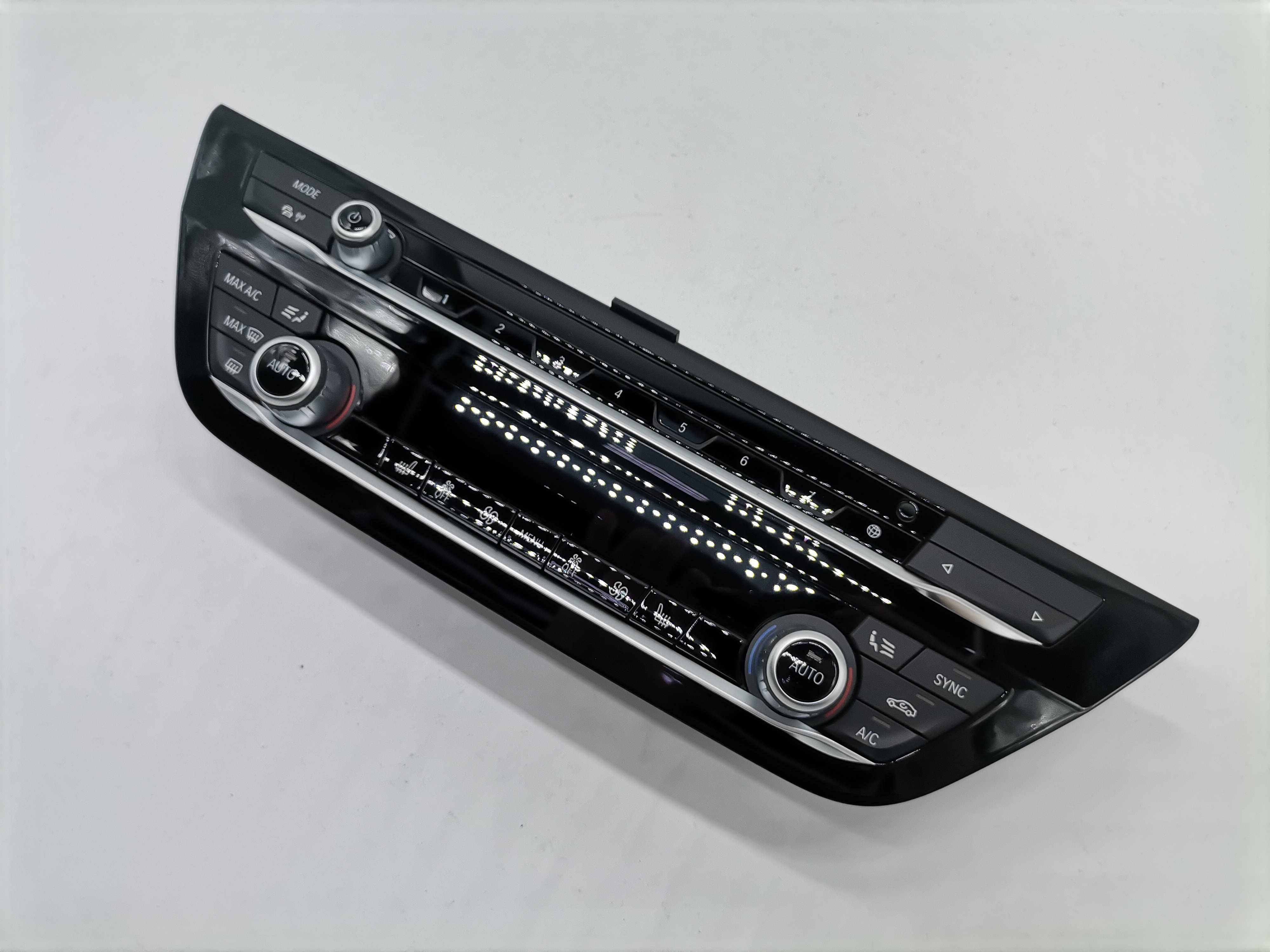 Нов 5A48005 Аудио Климатик Панел BMW G30 G31 Lci