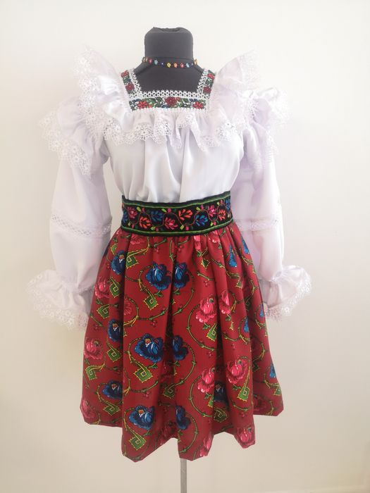 Costum popular de Maramures pentru femei complet