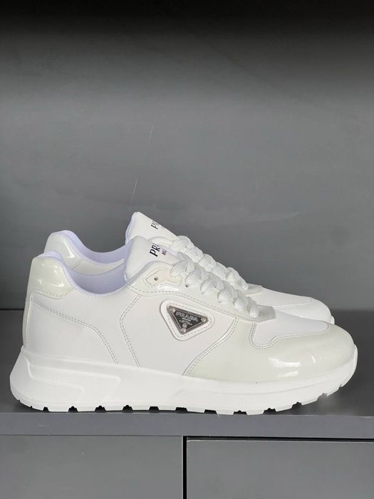 Adidasi Prada noi !!! Marimi 40/44 !!!