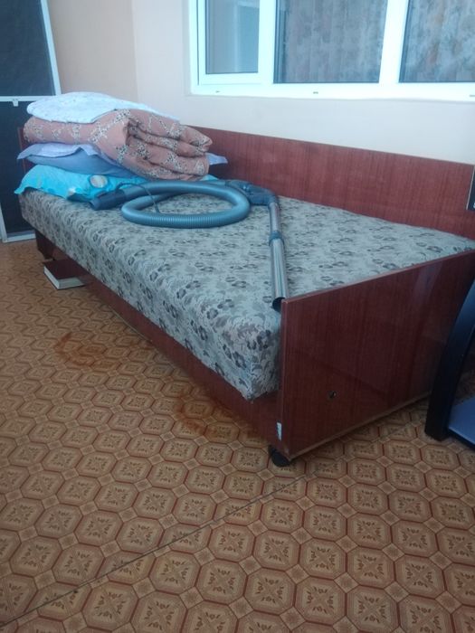 Продам кровать недорого