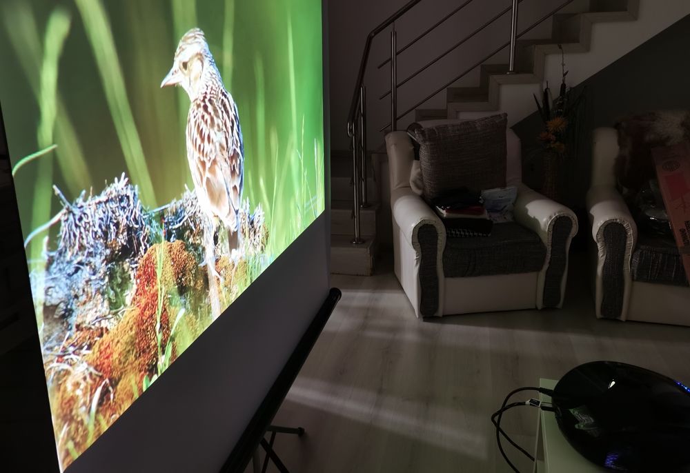 Videoproiector Ultra Short Toshiba TDP-ET10