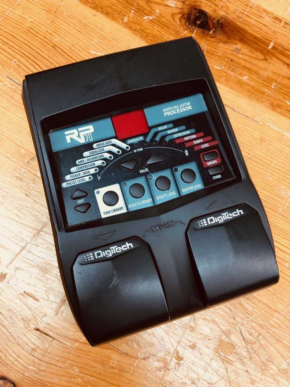 Procesor efecte Digitech RP70