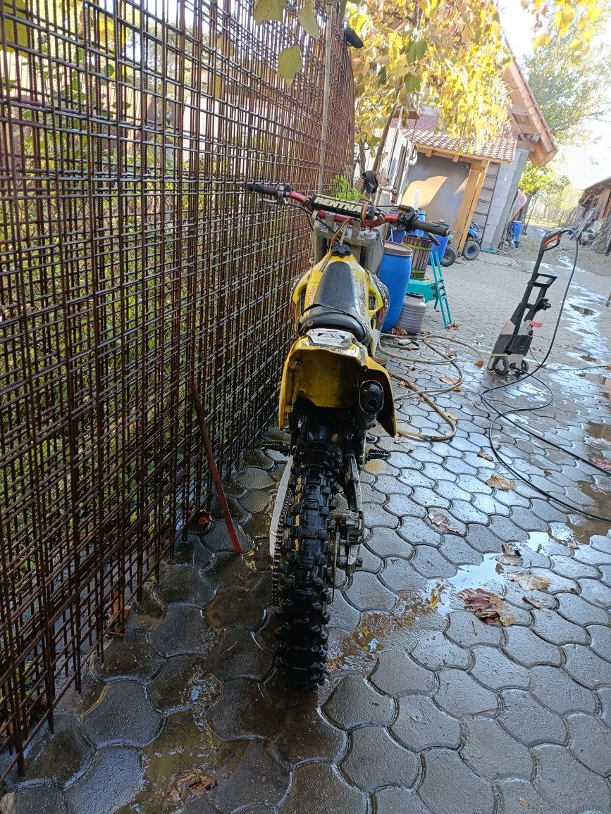 Vând sau schimb cross suzuki rm 125cc 2t