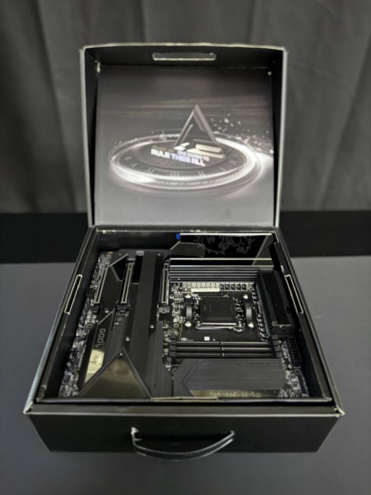 MSI MEG X670E GodLike WiFi | AM5 | DDR5