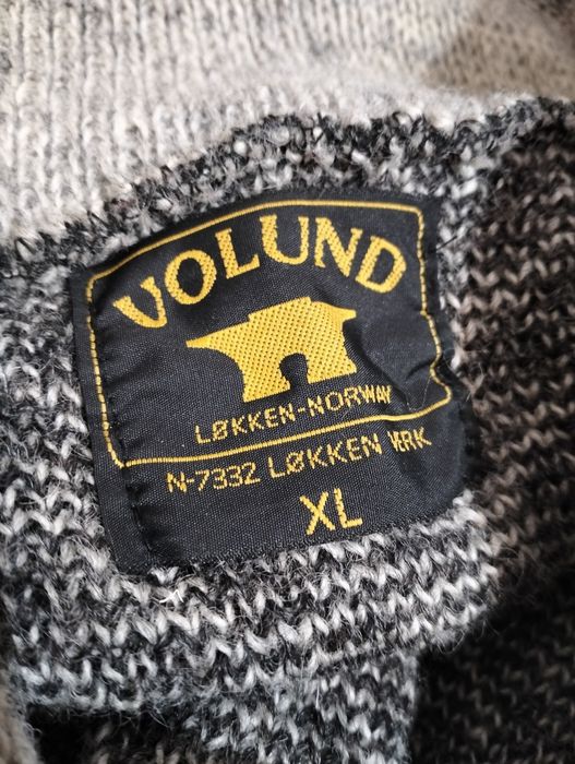 Pulovere din lână Volund și Eskimo mărime XL