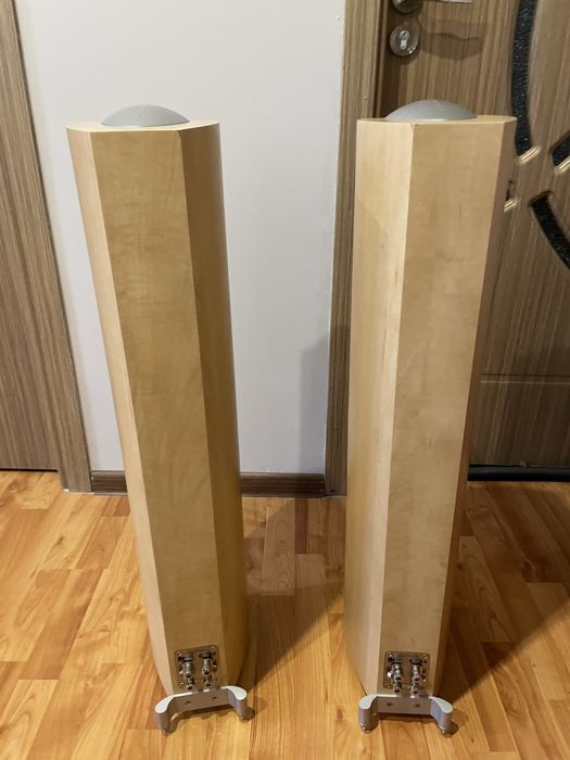 Boxe de podea KEF Q4