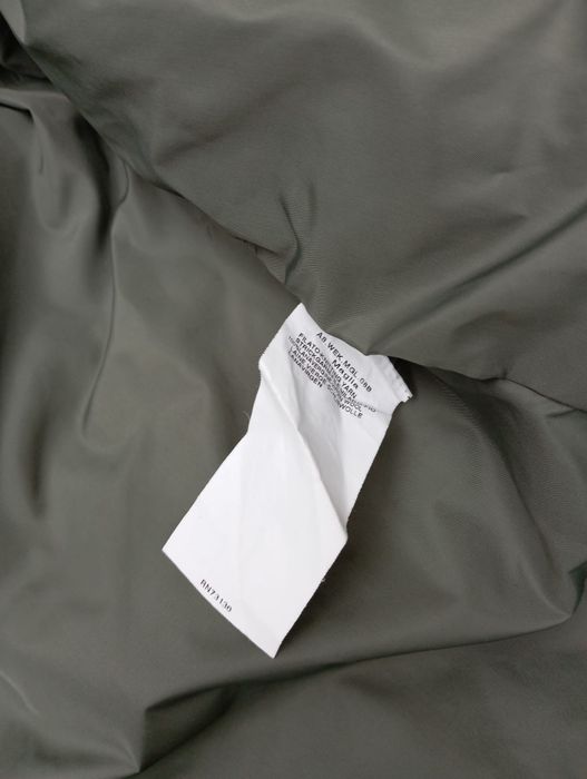 Vând geaca dama Max Mara!