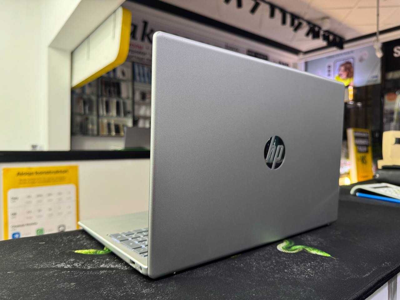 HP core i3 13 avlod