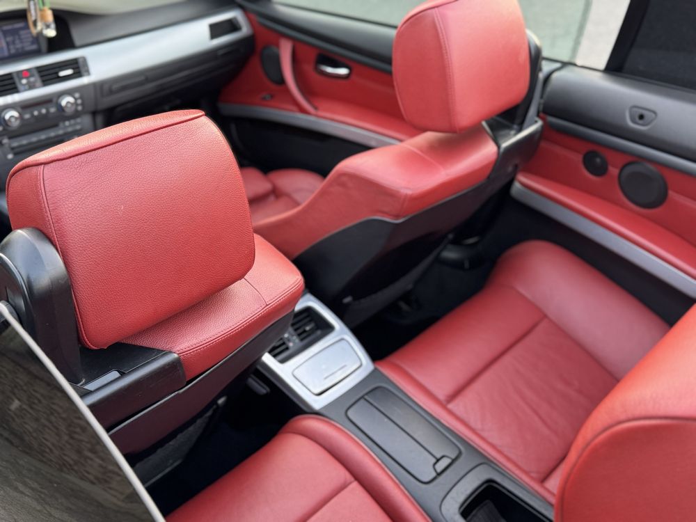 Bmw e93 330d M-Tech|Cabrio|Automat|Interior Rosu| Dotat top Variante
