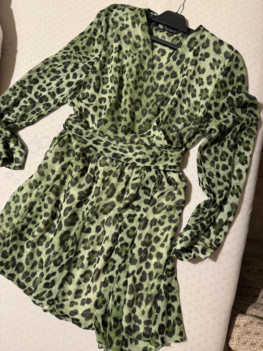 Рокля ZARA с тигрова щампа