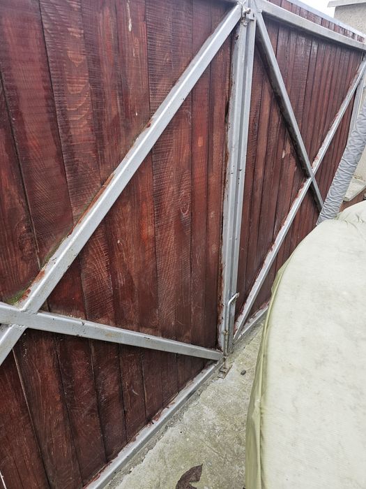 Poarta pietonala si acces masina 1010/3750